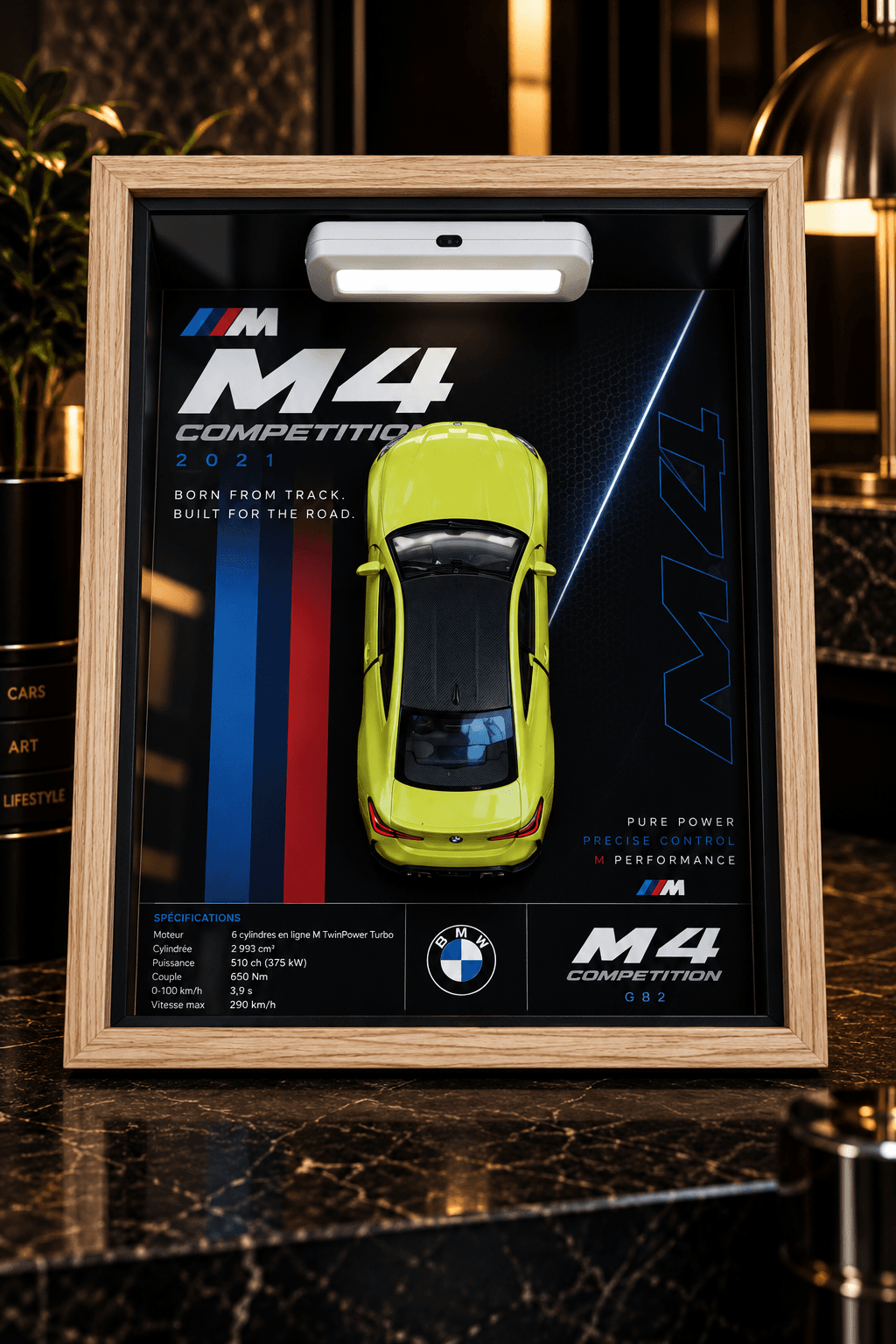 Cadre 3D BMW M4 Competition (G82) (2023) en relief – format 10 × 15 cm | Dream Frame